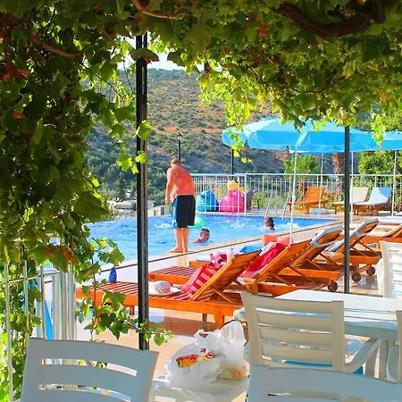 Sun Club فندق 2*